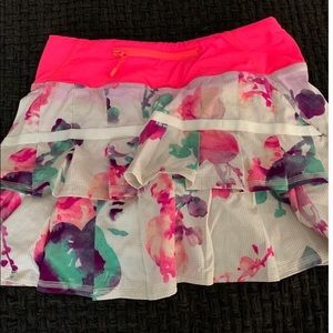 Lululemon tennis skirt size 2